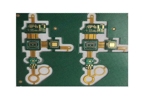 PCB（印制电路板）行业正经历一场由AI算力需求驱动的涨价潮